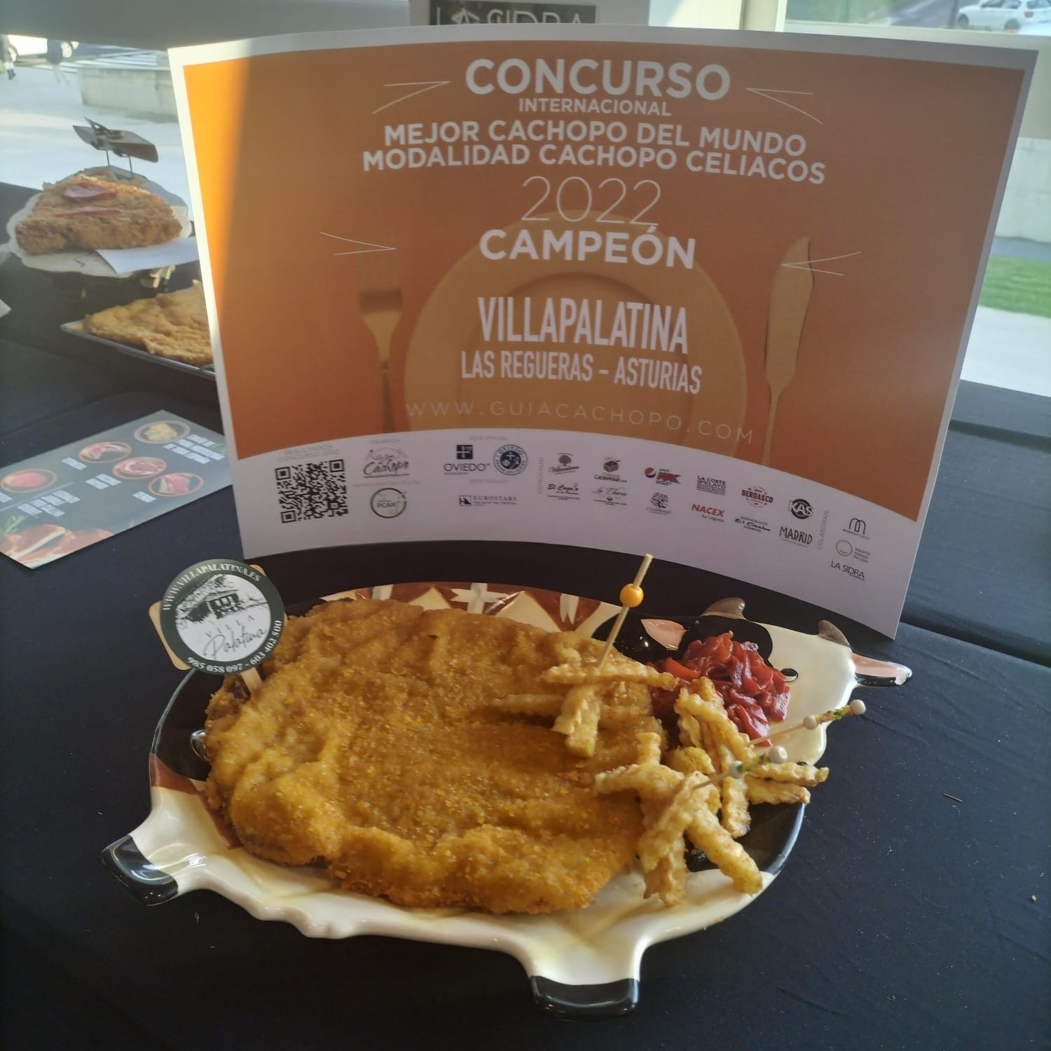 El mejor cachopo del mundo sin gluten se sirve en Las Regueras Villa